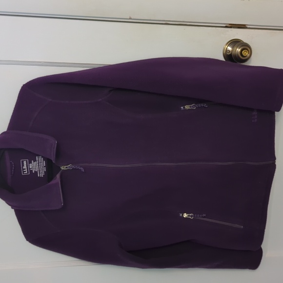 L.L. Bean Jackets & Blazers - LL Bean Sz L Reg Purple Fleece Zip Up